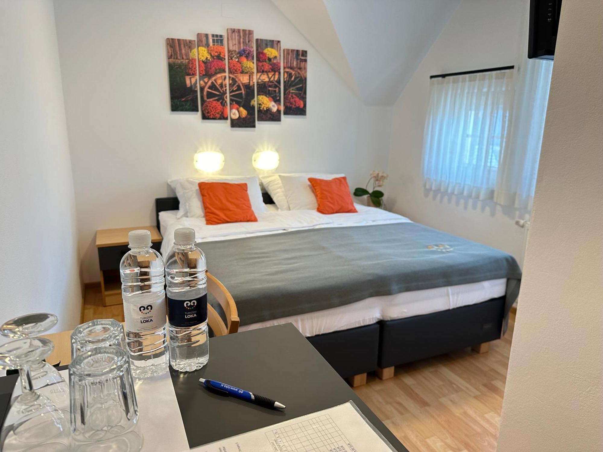 Boutique Hotel Loka Škofja Loka Buitenkant foto