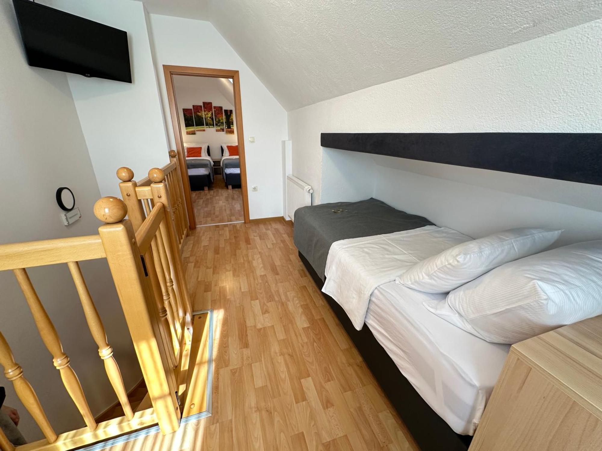 Boutique Hotel Loka Škofja Loka Buitenkant foto
