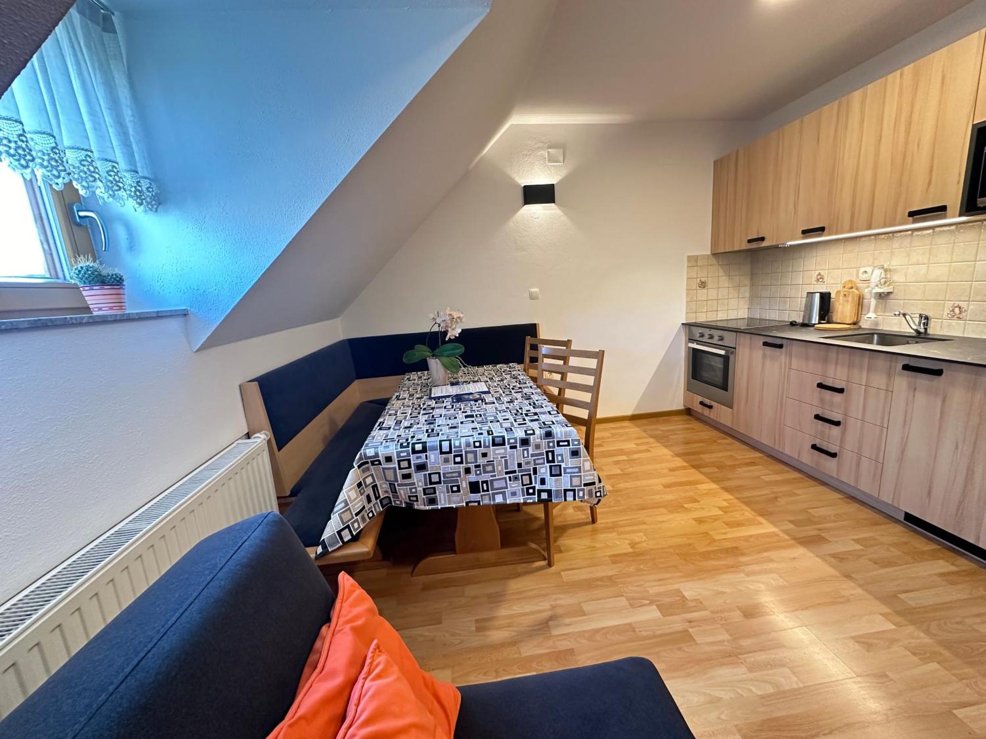 Boutique Hotel Loka Škofja Loka Buitenkant foto