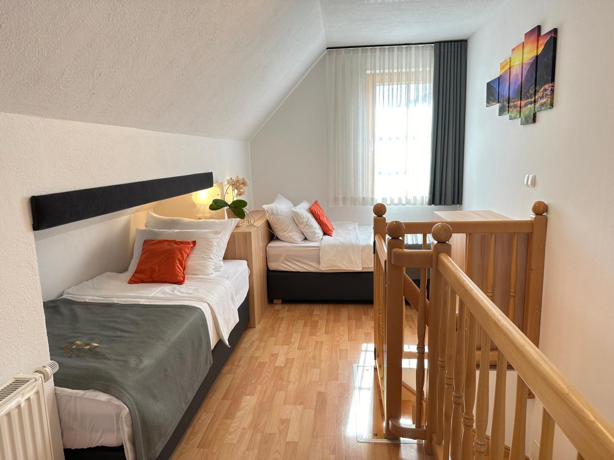 Boutique Hotel Loka Škofja Loka Buitenkant foto
